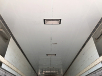 いすゞフォワード冷凍車（冷蔵車）増トン（6t・8t）[写真11]