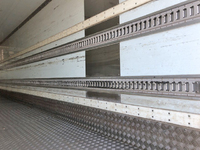 いすゞフォワード冷凍車（冷蔵車）増トン（6t・8t）[写真13]