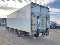 いすゞフォワード冷凍車（冷蔵車）増トン（6t・8t）[写真04]