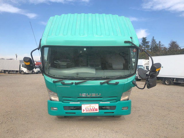 いすゞフォワード冷凍車（冷蔵車）増トン（6t・8t）[写真07]