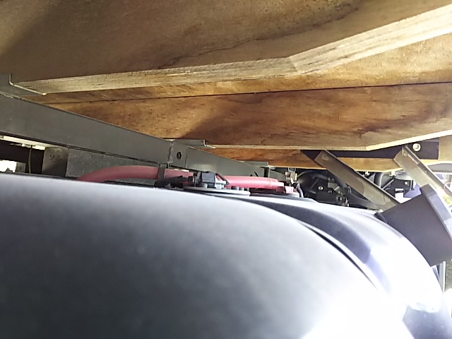 いすゞエルフ平ボディ小型（2t・3t）[写真10]