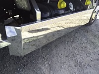 いすゞエルフ平ボディ小型（2t・3t）[写真11]