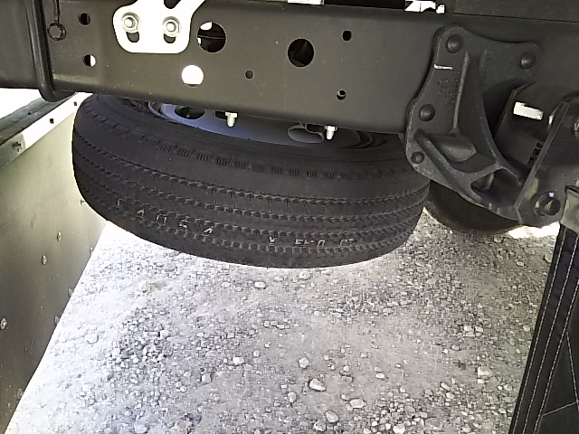 いすゞエルフ平ボディ小型（2t・3t）[写真12]