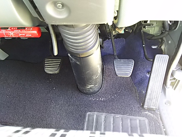 いすゞエルフ平ボディ小型（2t・3t）[写真22]