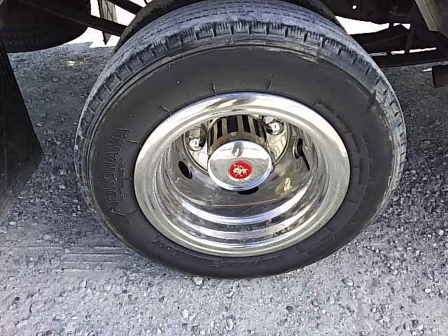 いすゞエルフ平ボディ小型（2t・3t）[写真08]