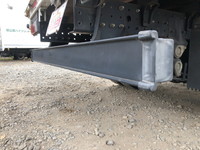 三菱ふそうキャンター平ボディ小型（2t・3t）[写真15]