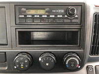 三菱ふそうキャンター平ボディ小型（2t・3t）[写真36]