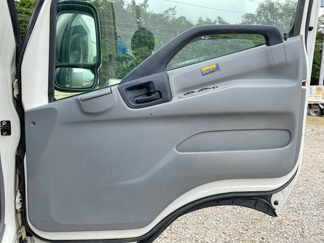 日野デュトロクレーン3段小型（2t・3t）[写真30]