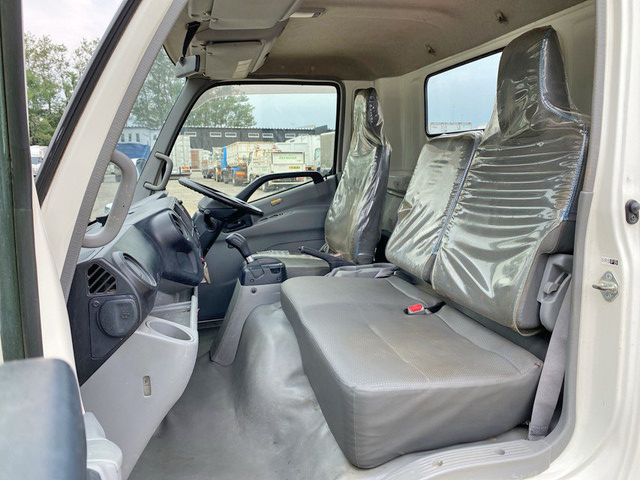 日野デュトロクレーン3段小型（2t・3t）[写真32]