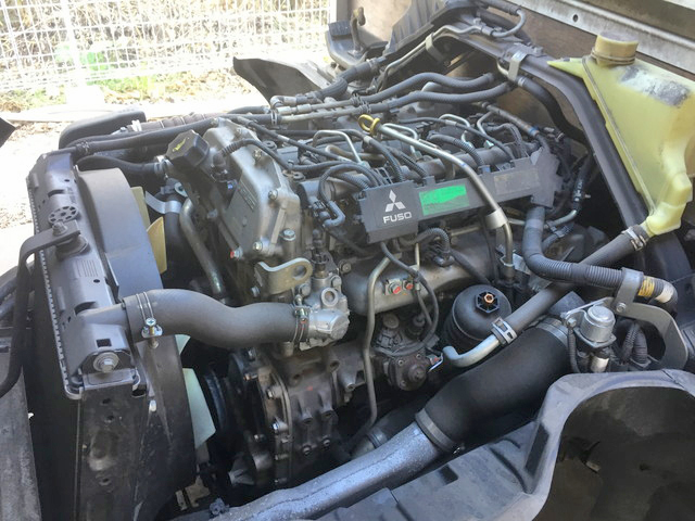 三菱ふそうキャンター平ボディ小型（2t・3t）[写真24]