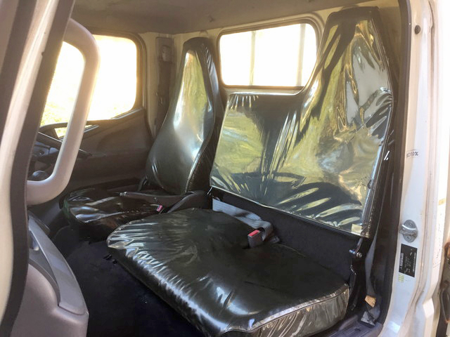 三菱ふそうキャンター平ボディ小型（2t・3t）[写真30]