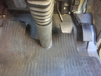 三菱ふそうキャンター平ボディ小型（2t・3t）[写真38]