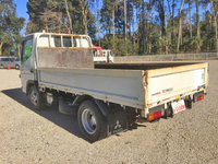 三菱ふそうキャンター平ボディ小型（2t・3t）[写真04]