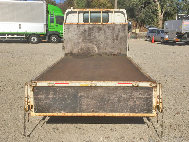 三菱ふそうキャンター平ボディ小型（2t・3t）[写真08]