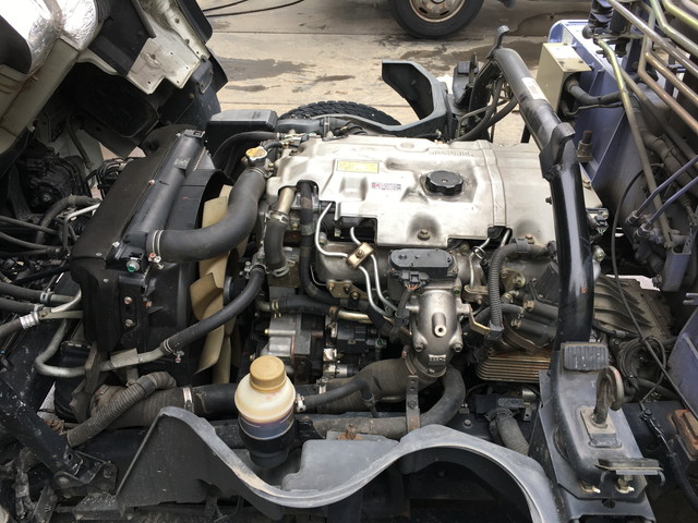 三菱ふそうキャンタークレーン3段小型（2t・3t）[写真27]