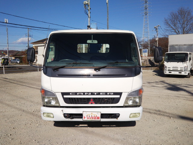 三菱ふそうキャンタークレーン3段小型（2t・3t）[写真06]