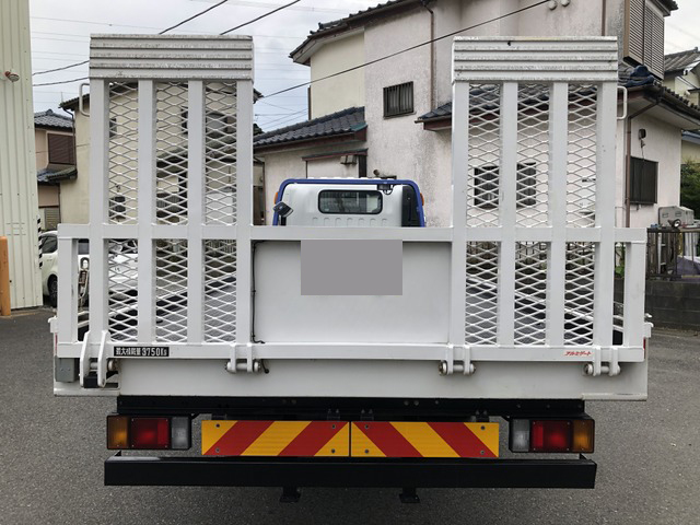 いすゞエルフセーフティローダー小型（2t・3t）[写真10]