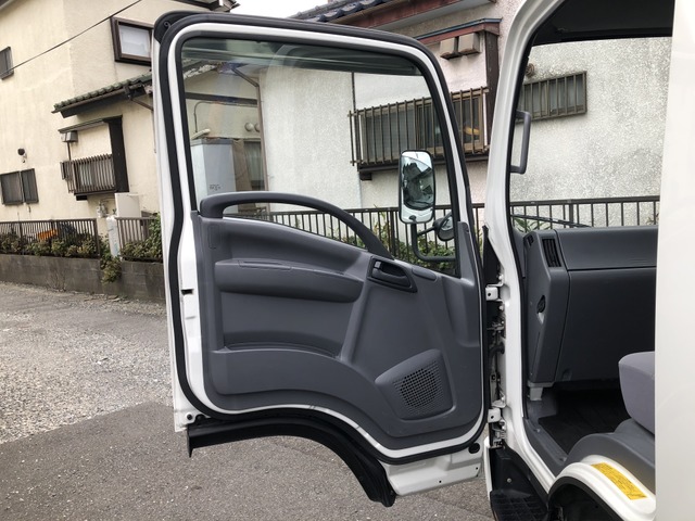 いすゞエルフセーフティローダー小型（2t・3t）[写真26]