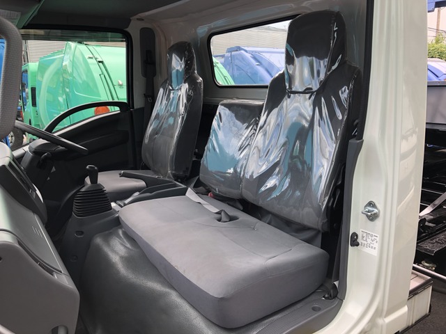 いすゞエルフセーフティローダー小型（2t・3t）[写真28]