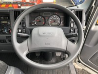 いすゞエルフセーフティローダー小型（2t・3t）[写真34]