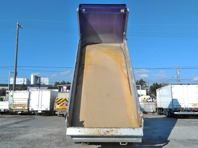 三菱ふそうスーパーグレートダンプ大型（10t）[写真11]