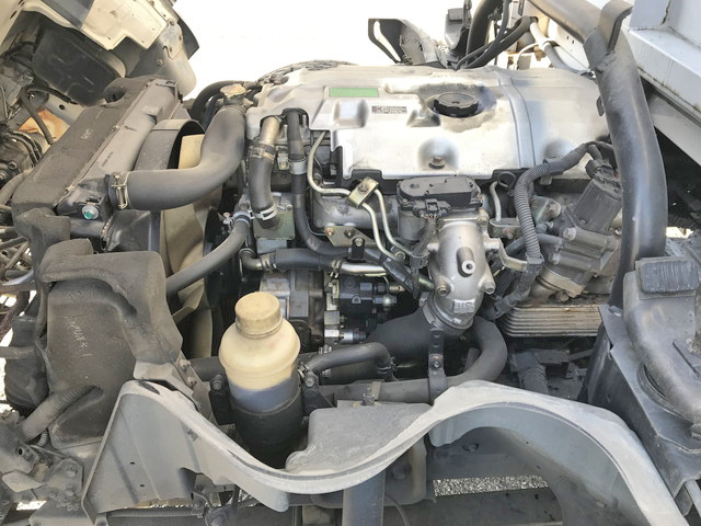 三菱ふそうキャンターアルミウイング小型（2t・3t）[写真23]