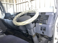 三菱ふそうキャンターアルミウイング小型（2t・3t）[写真28]