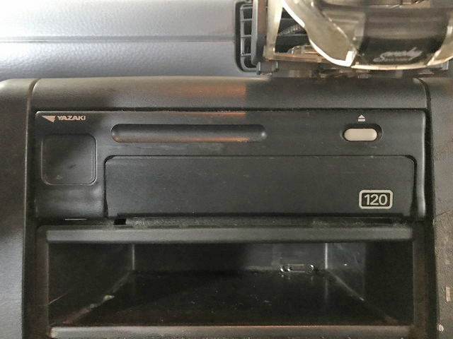 三菱ふそうキャンターアルミウイング小型（2t・3t）[写真35]