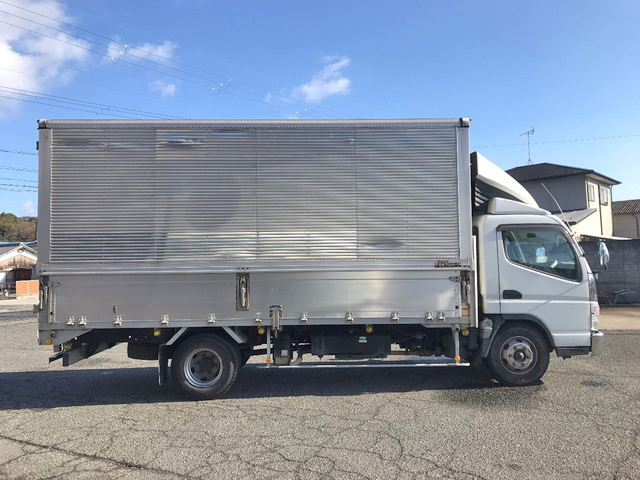 三菱ふそうキャンターアルミウイング小型（2t・3t）[写真07]