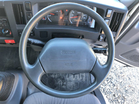 いすゞエルフアルミバン小型（2t・3t）[写真37]