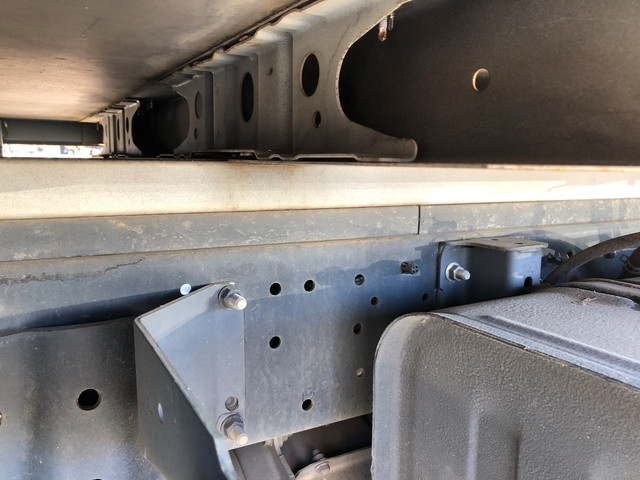 日野デュトロ平ボディ小型（2t・3t）[写真17]