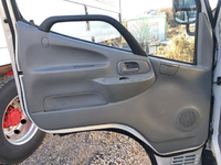 日野デュトロ平ボディ小型（2t・3t）[写真25]