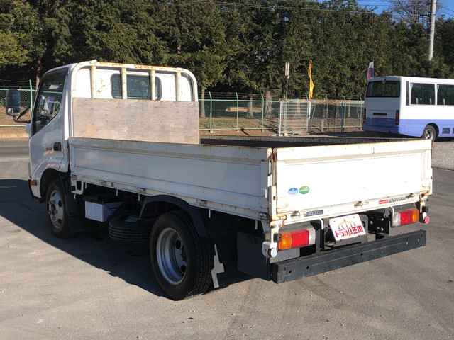 日野デュトロ平ボディ小型（2t・3t）[写真04]