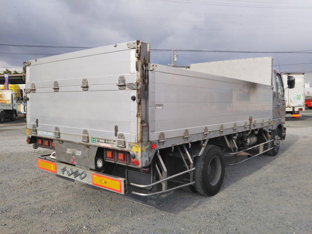 三菱ふそうファイターアルミブロック中型（4t）[写真02]