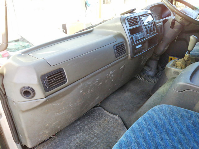 三菱ふそうファイターアルミブロック中型（4t）[写真27]