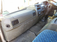 三菱ふそうファイターアルミブロック中型（4t）[写真27]