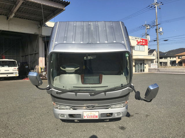 トヨタトヨエース平ボディ小型（2t・3t）[写真08]
