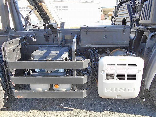 日野プロフィアダンプ大型（10t）[写真22]