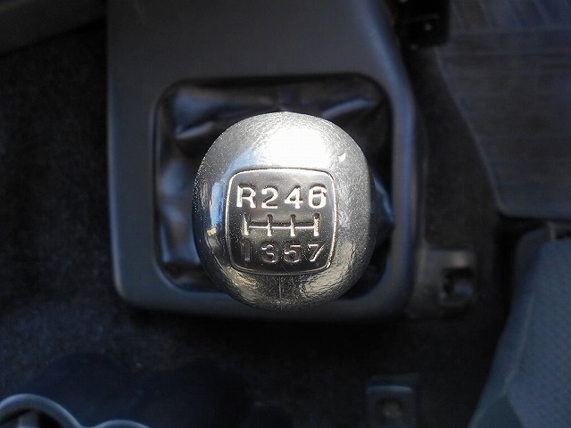 日野プロフィアダンプ大型（10t）[写真36]