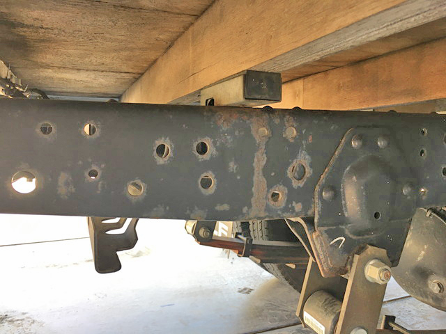 いすゞエルフダブルキャブ（Wキャブ）小型（2t・3t）[写真18]