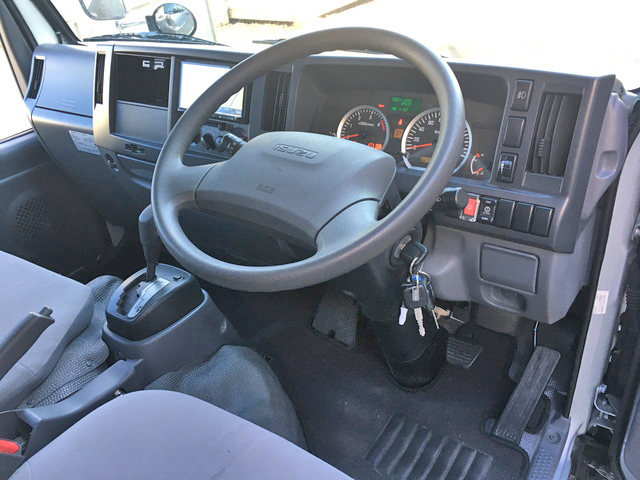 いすゞエルフダブルキャブ（Wキャブ）小型（2t・3t）[写真33]