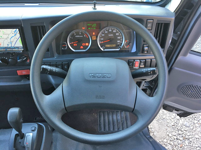 いすゞエルフダブルキャブ（Wキャブ）小型（2t・3t）[写真35]