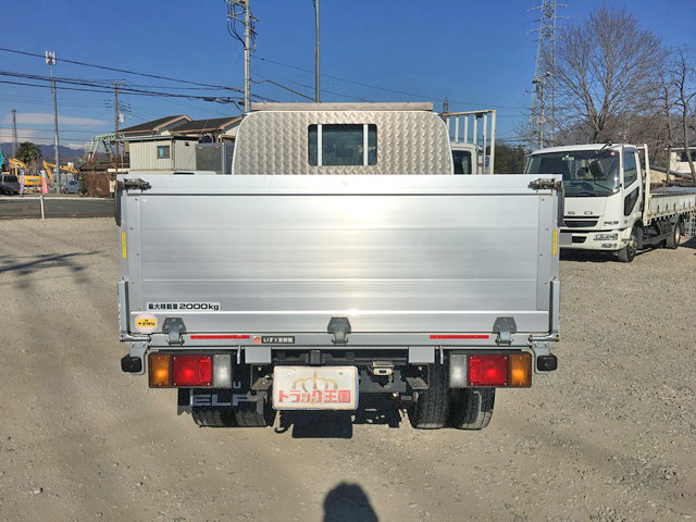 いすゞエルフダブルキャブ（Wキャブ）小型（2t・3t）[写真07]