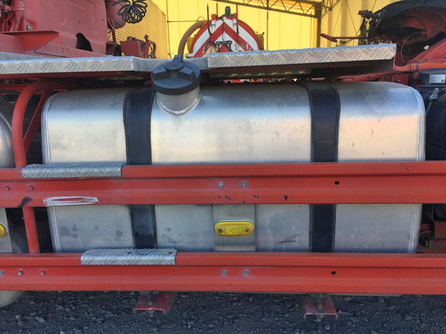 いすゞギガトレーラーヘッド（トラクターヘッド）大型（10t）[写真16]