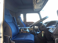 いすゞギガトレーラーヘッド（トラクターヘッド）大型（10t）[写真30]