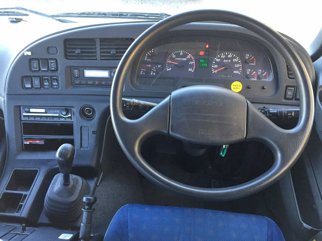 いすゞギガトレーラーヘッド（トラクターヘッド）大型（10t）[写真33]