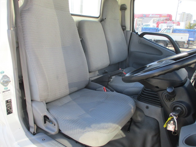 日野デュトロアルミブロック小型（2t・3t）[写真27]