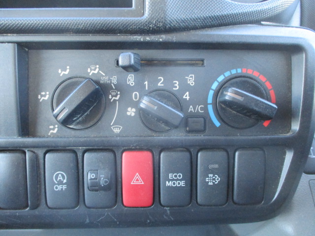 日野デュトロアルミブロック小型（2t・3t）[写真33]