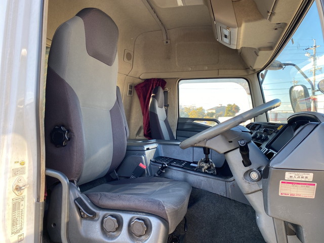 三菱ふそうスーパーグレートトレーラーヘッド（トラクターヘッド）大型（10t）[写真27]