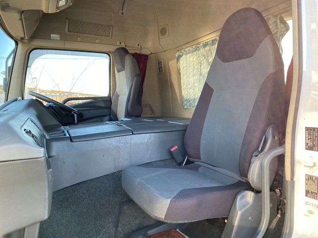 三菱ふそうスーパーグレートトレーラーヘッド（トラクターヘッド）大型（10t）[写真29]